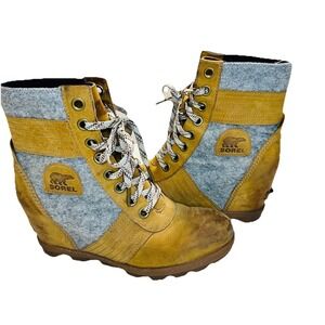 Sorel Lexie Wedge Boots Womans 9 Felt‎ Leather Camel Brown Tan Lace up Outdoor